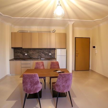 Oasis Residence Vlorë Exterior foto